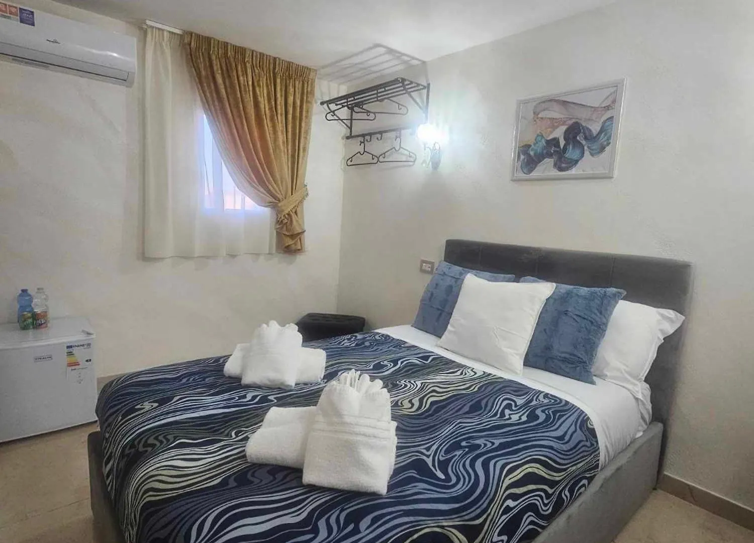 Hotel Golden House Sicily Katania 0*,  Włochy